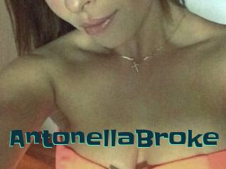 AntonellaBroke