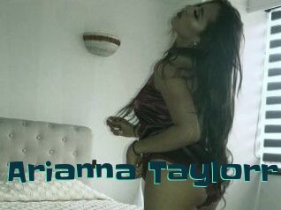 Arianna_Taylorr