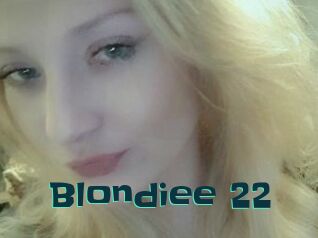 Blondiee_22