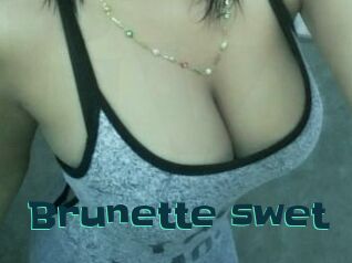 Brunette_swet