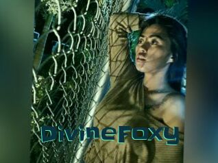 DivineFoxy Live Cams