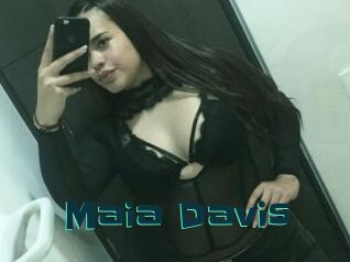 Maia_Davis