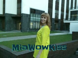 MiaWowKiss