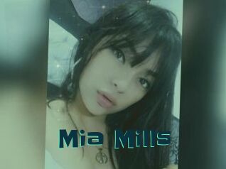 Mia_Mills