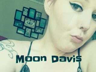 Moon_Davis