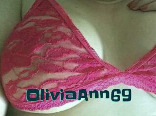 Olivia_Ann_69
