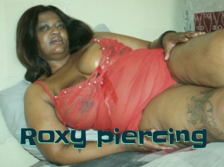 Roxy_piercing