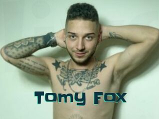 Tomy_Fox
